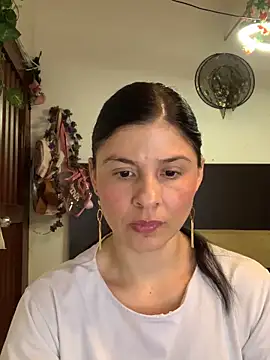 Estefani 32 online show from 02-14-26, 09:22