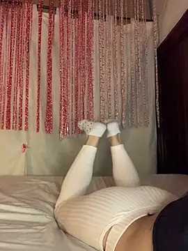 Estefani 32 online show from 03-29-26, 03:12