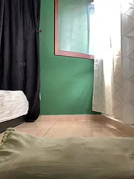 Estefani 32 online show from 05-15-26, 05:09