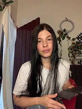 Estefani 32 online show from 06-30-26, 03:57