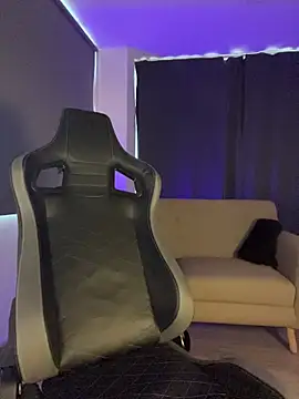 Liam V online show from 03-08-26, 02:10