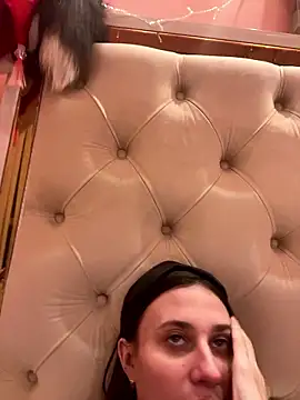 Flossy Vettie online show from 01-12-26, 07:30