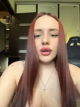 Snapshot of Lisaaan chatting on 06-19-26, 10:41 Lisaaan online show from 06-19-26, 10:41