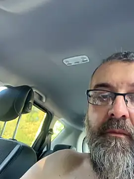 Snapshot of jim470 chatting on 06-25-26, 04:00 jim470 online show from 06-25-26, 04:00