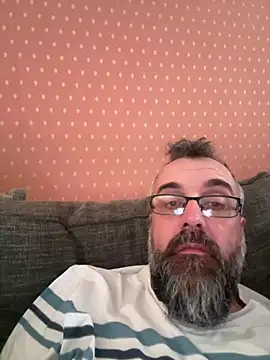 Snapshot of jim470 chatting on 07-19-26, 12:53 jim470 online show from 07-19-26, 12:53
