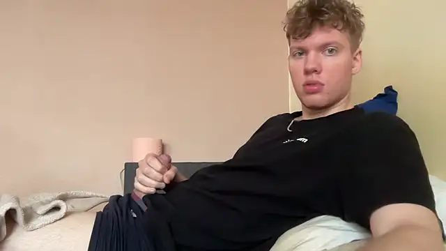 sexybooii6968 online show from 03-26-26, 09:37