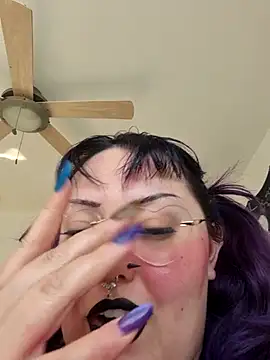 Cutegothcrybabyx online show from 06-07-26, 10:13