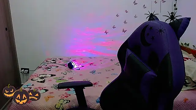 OriannaDomenechi online show from 10-07-25, 01:03