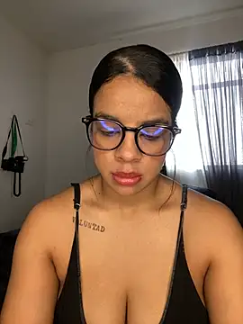 trianawhite online show from 03-10-26, 03:50