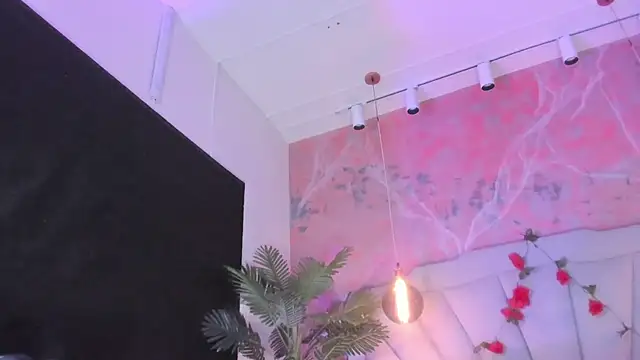 Snapshot of ValerySex_ chatting on 06-18-26, 12:09 ValerySex online show from 06-18-26, 12:09