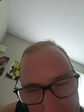 gdawg78 online show from 07-27-26, 04:58