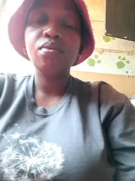 Snapshot of winterqueenx chatting on 03-09-26, 09:35 winterqueenx online show from 03-09-26, 09:35