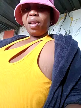 Snapshot of winterqueenx chatting on 03-17-26, 05:55 winterqueenx online show from 03-17-26, 05:55