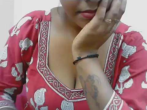 Snapshot of LovingPihu chatting on 07-14-26, 10:21 LovingPihu online show from 07-14-26, 10:21