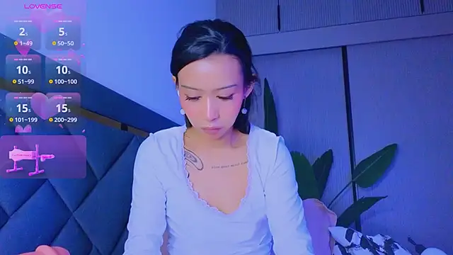 Mia Tin online show from 03-15-26, 04:46