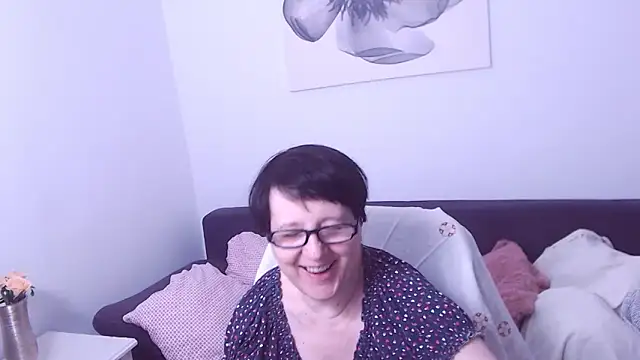 Snapshot of ChristaRose chatting on 03-18-26, 09:29 ChristaRose online show from 03-18-26, 09:29