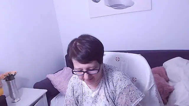 Snapshot of ChristaRose chatting on 04-10-26, 12:05 ChristaRose online show from 04-10-26, 12:05