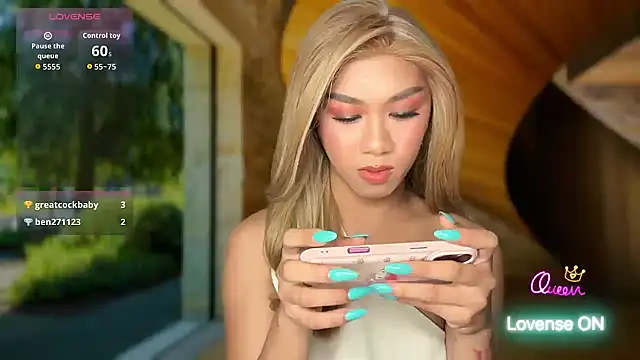 Local Hoelyx online show from 05-21-26, 10:39