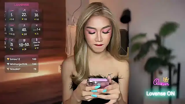Local Hoelyx online show from 05-30-26, 04:04