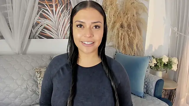 Snapshot of Nicolle_W chatting on 06-30-26, 11:44 Nicolle W online show from 06-30-26, 11:44