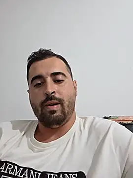 Snapshot of Antonio123499 chatting on 05-23-26, 01:33 Antonio123499 online show from 05-23-26, 01:33