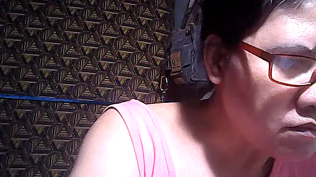 sweetsosie18 online show from 04-29-26, 05:30