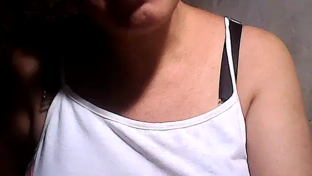 sweetsosie18 online show from 05-13-26, 03:59