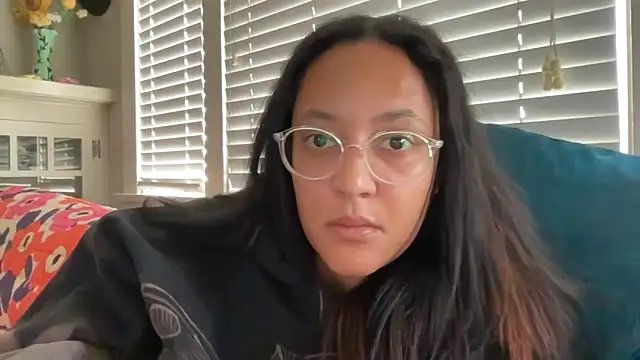 Snapshot of dreamyriri chatting on 03-29-26, 03:12 dreamyriri online show from 03-29-26, 03:12