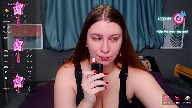 Snapshot of LiyaSilve chatting on 12-20-24, 01:03 LiyaSilve online show from 12-20-24, 01:03