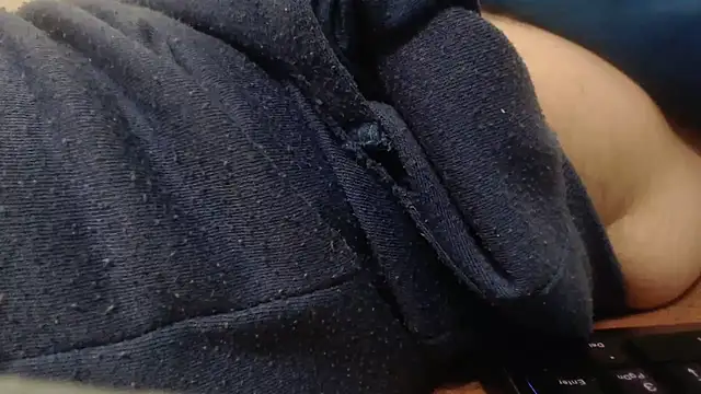 Snapshot of VASKOS178 chatting on 04-10-26, 08:02 VASKOS178 online show from 04-10-26, 08:02