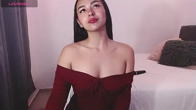 Melaniie01 online show from 04-10-26, 11:20