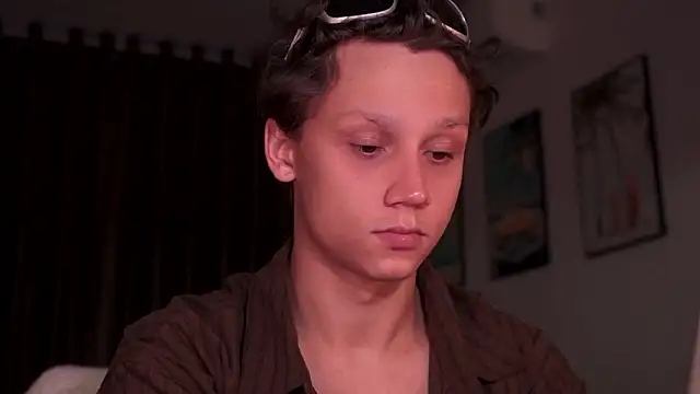 Snapshot of Nicky_neal chatting on 03-28-26, 10:42 Nicky neal online show from 03-28-26, 10:42