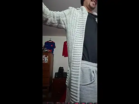 Snapshot of ALBEIROFOOTBALL1992 chatting on 04-19-26, 05:07 ALBEIROFOOTBALL1992 online show from 04-19-26, 05:07
