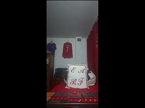 Snapshot of ALBEIROFOOTBALL1992 chatting on 05-17-26, 05:05 ALBEIROFOOTBALL1992 online show from 05-17-26, 05:05