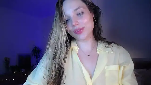 Sara Browney online show from 07-04-26, 01:34