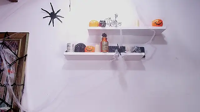 naia blessed online show from 10-26-25, 07:09