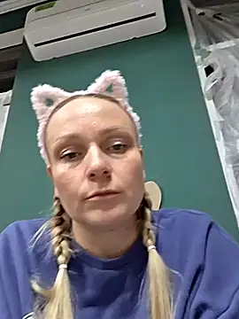 Bondgirl 013 online show from 03-08-26, 04:44