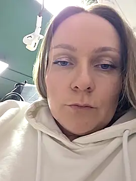 Bondgirl 013 online show from 04-09-26, 05:07