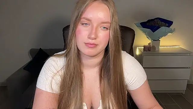 EvaMaddison online show from 06-07-26, 06:55