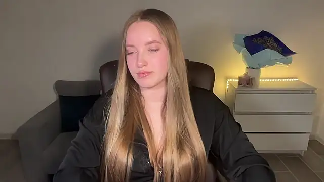 EvaMaddison online show from 07-20-26, 10:56