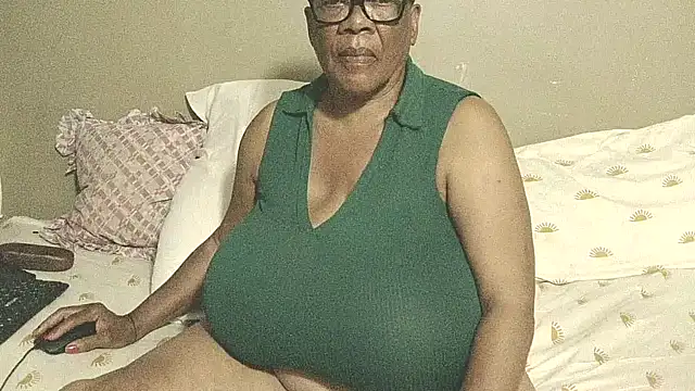 DairyQueen2 online show from 03-29-26, 06:41