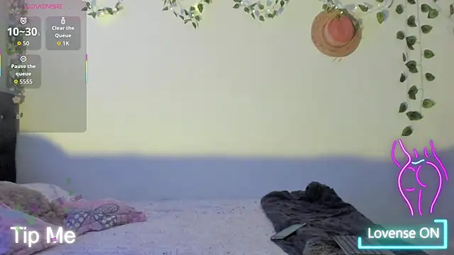 bonie lov online show from 04-07-26, 01:39