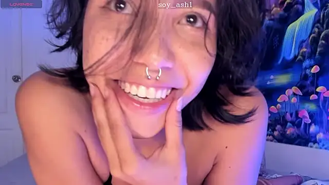 Ashlleycam  online show from 12-31-24, 06:59