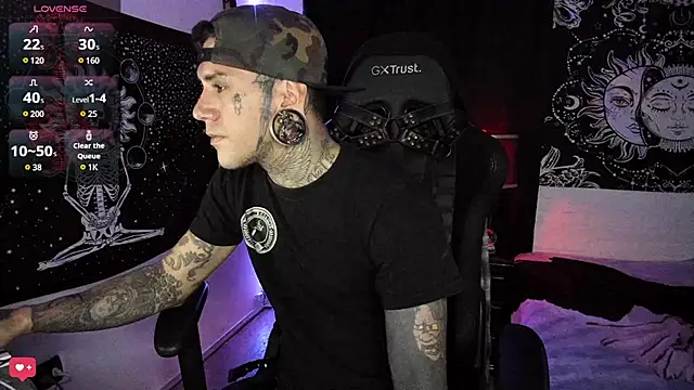 Snapshot of josh__ackerman chatting on 03-15-25, 12:15 josh ackerman online show from 03-15-25, 12:15