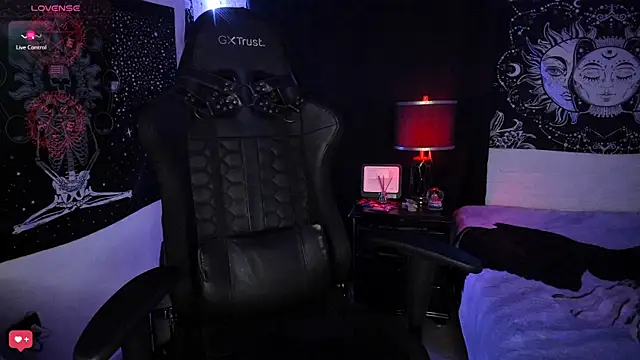 Snapshot of josh__ackerman chatting on 03-21-25, 11:34 josh ackerman online show from 03-21-25, 11:34