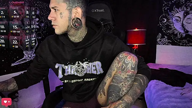 Snapshot of josh__ackerman chatting on 03-22-25, 09:56 josh ackerman online show from 03-22-25, 09:56