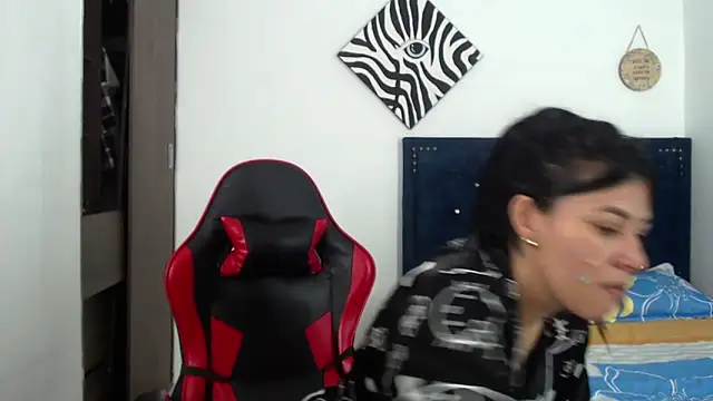 QueenSquirt  online show from 03-21-26, 08:23