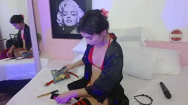 Snapshot of Sweetcristin chatting on 04-29-26, 12:59 Sweetcristin online show from 04-29-26, 12:59