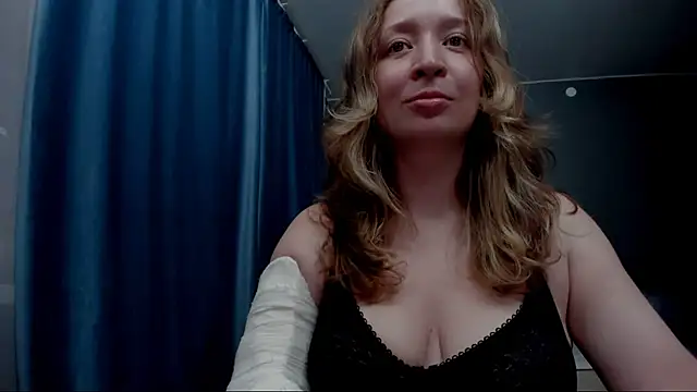 Eva Rikchter online show from 06-30-26, 08:54