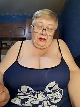 Lena Gaby online show from 10-28-25, 06:43